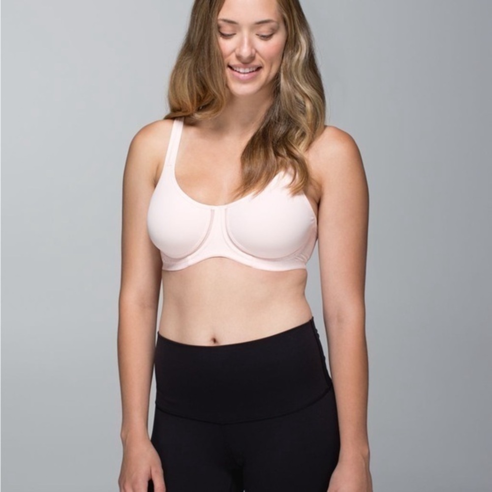 Lululemon wired bra- pink 34C- with bag